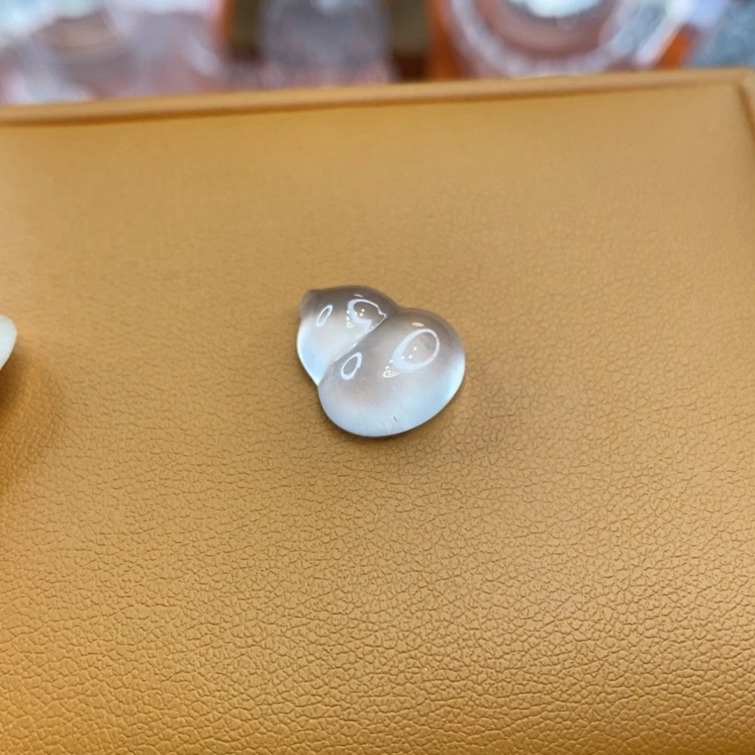 石英质玉未镶嵌颈饰