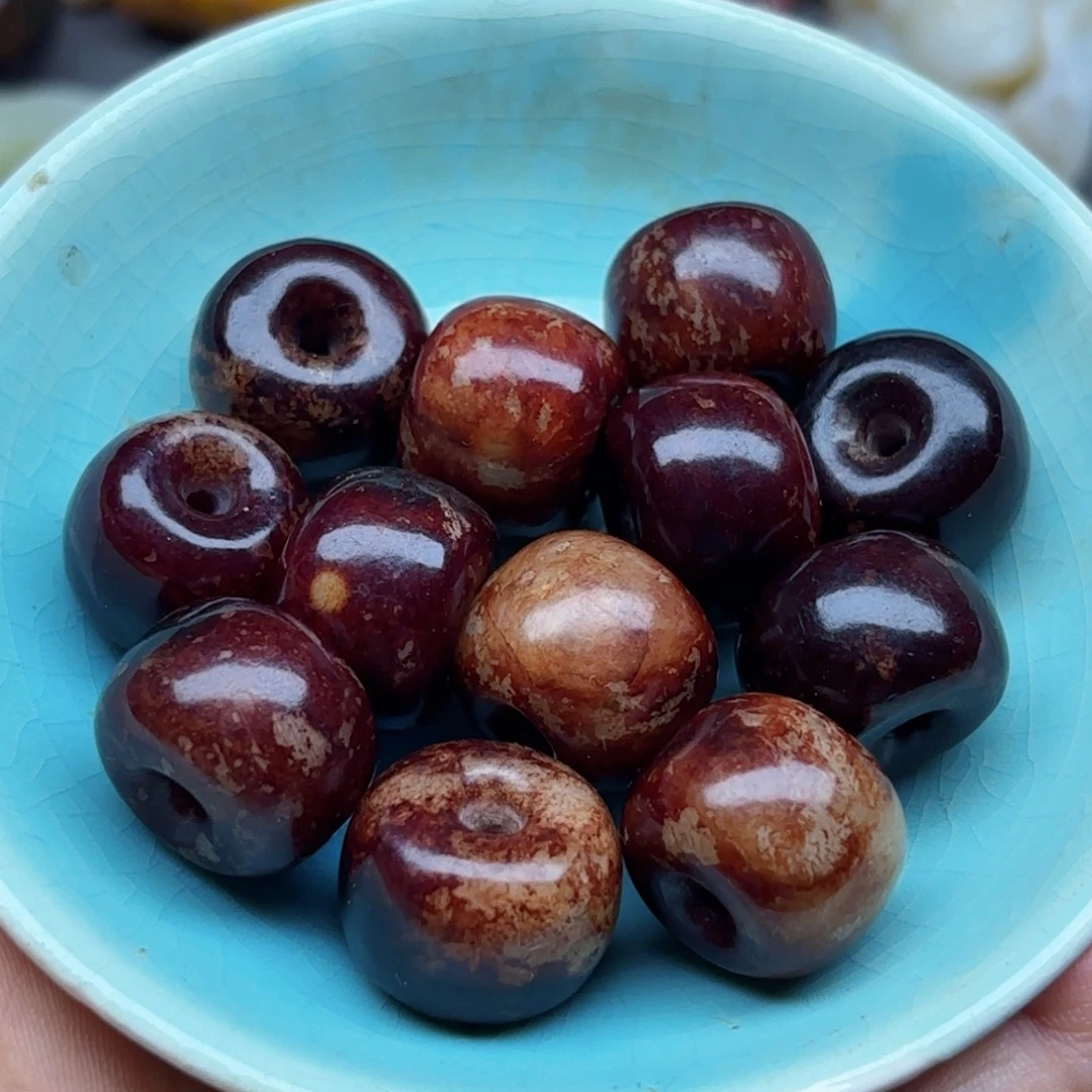 一***情瓷片瓷片灰皮玉器饰品