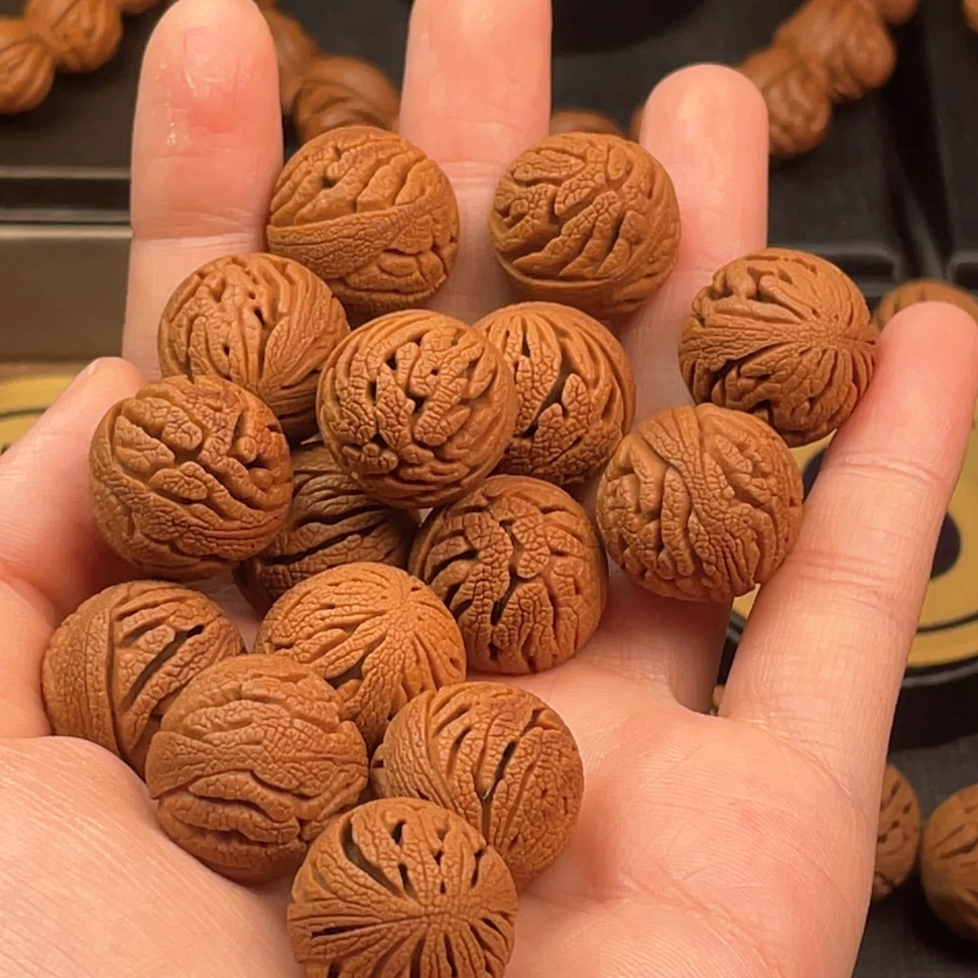 手串桃核無*為18绣球现货串孔打正