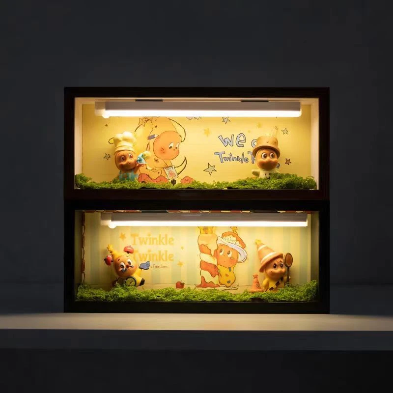 泡泡玛特我们都是星星人二次元收纳带灯带绿植造景展示相框