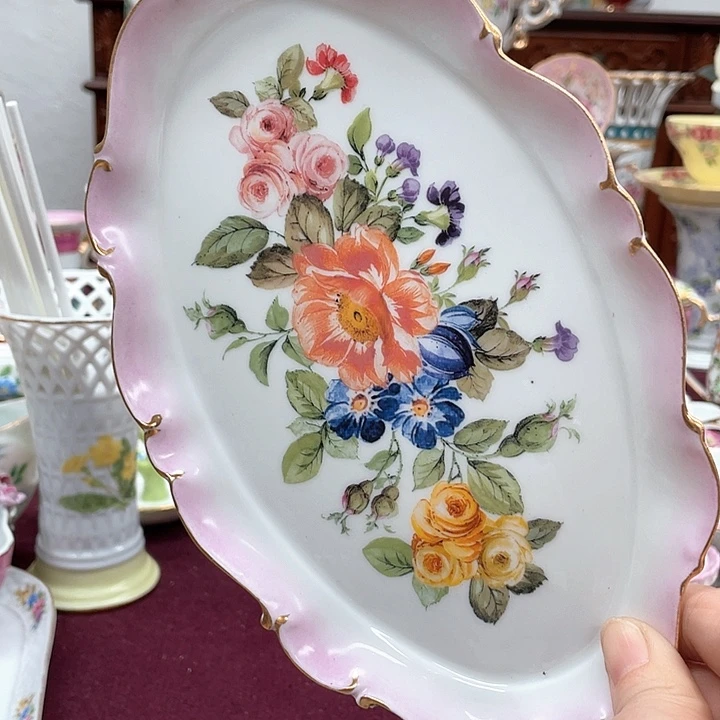 瓷片摆件创意设计风格