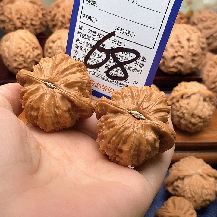 桃核吊坠白狮子头44