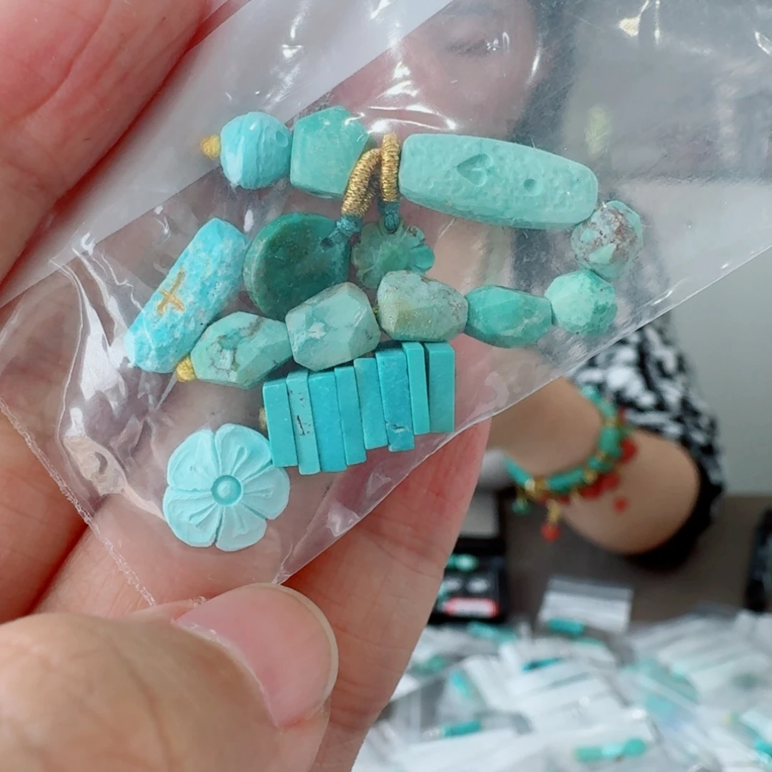 未镶嵌绿松石珠宝奇石