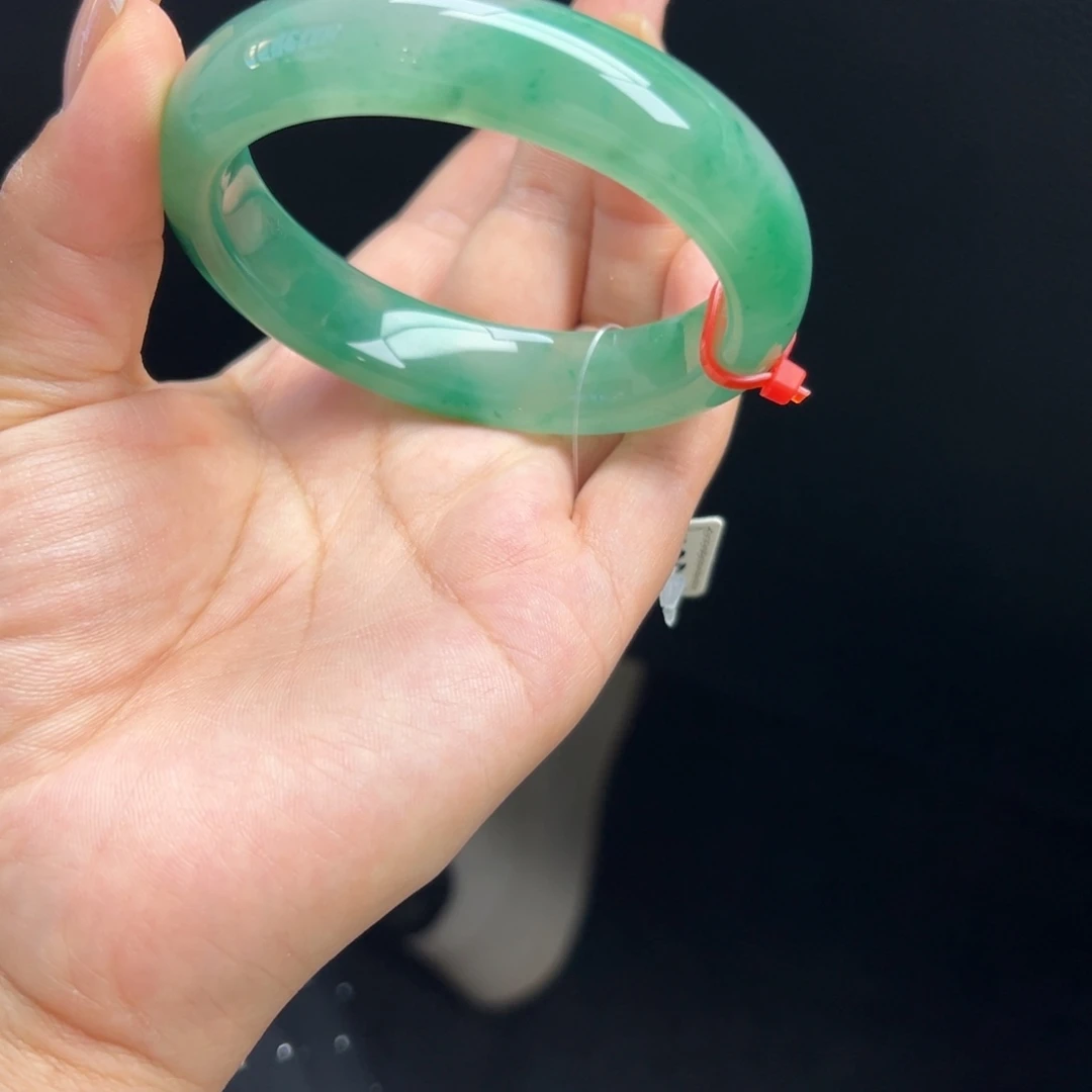 石英质玉未镶嵌手镯非洲翠5960