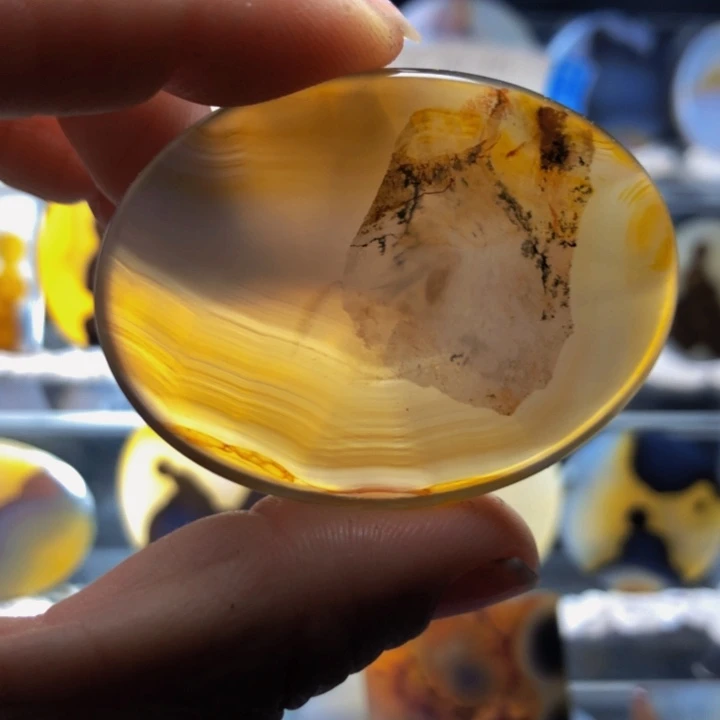 合金玛瑙/玉髓珠宝奇石46