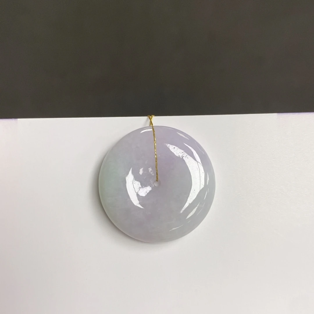 翡翠未镶嵌颈饰平安扣