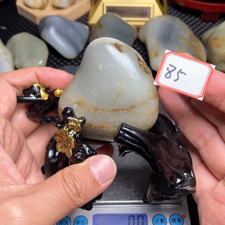 未镶嵌和田玉把件85