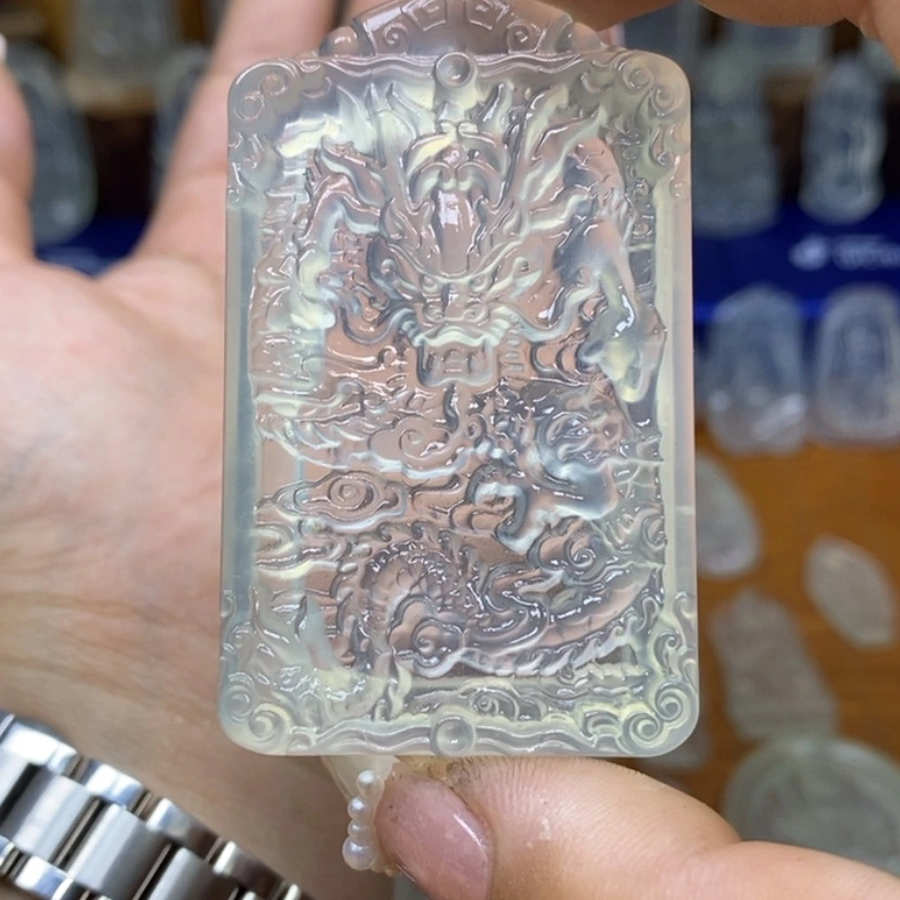 【闪购商品】蛇纹石玉颈饰未镶嵌嘉***宝