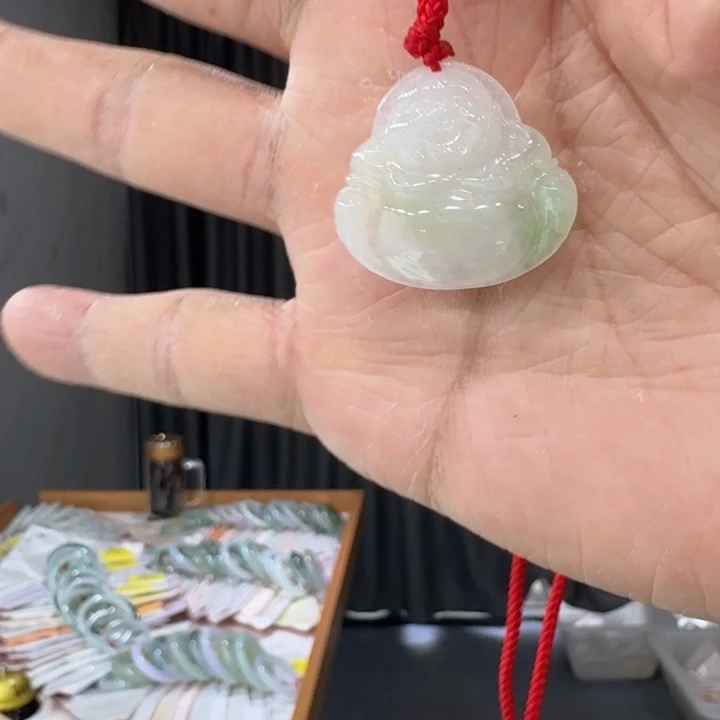 翡翠吊坠(不含链)未镶嵌幽**藤纯天然翡翠a货