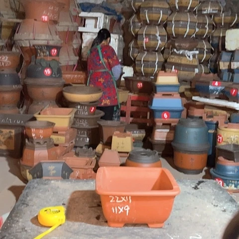 紫砂花盆四方一个