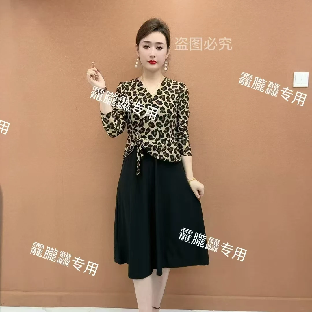 常规高弹力春季豹纹斜襟连衣裙收腰遮肚女装遮肉修身碎花时尚