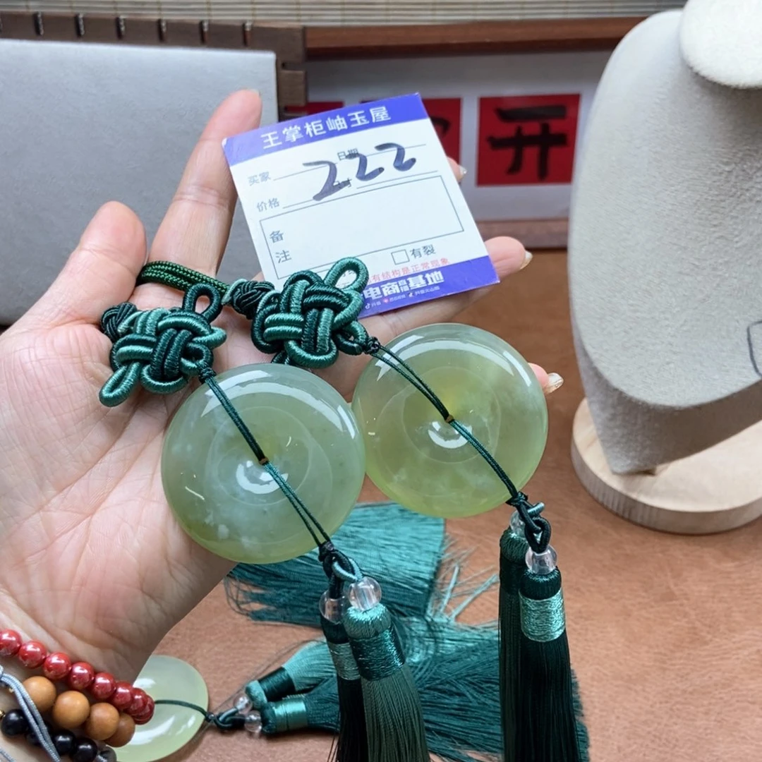 岫玉吊坠吊坠未镶嵌多样性，发一个