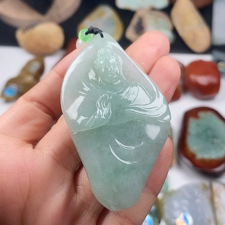 颈饰未镶嵌翡翠天然
