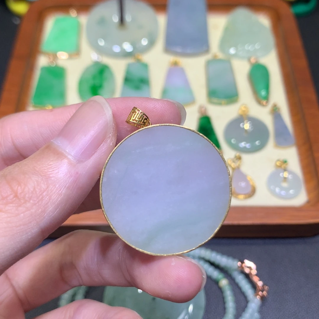 翡翠18K金镶嵌吊坠(不含链)