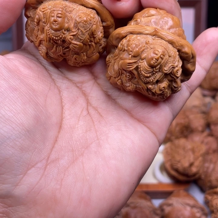 文***者蛤蟆头雕刻的文殊普贤