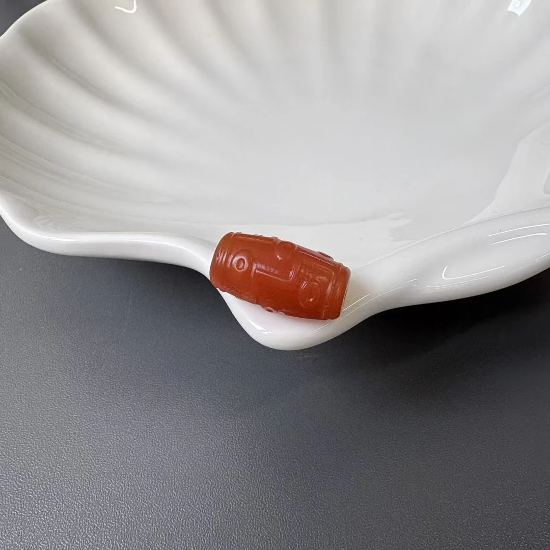 南红九眼天珠桶珠雕刻件(通孔）5-5.4克