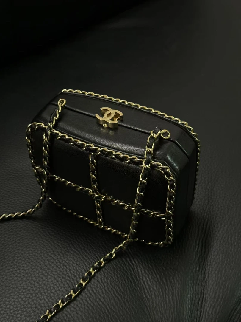 95新 Chanel/香奈儿 手工坊黑金皮穿链编织盒子包 13cm 12039947