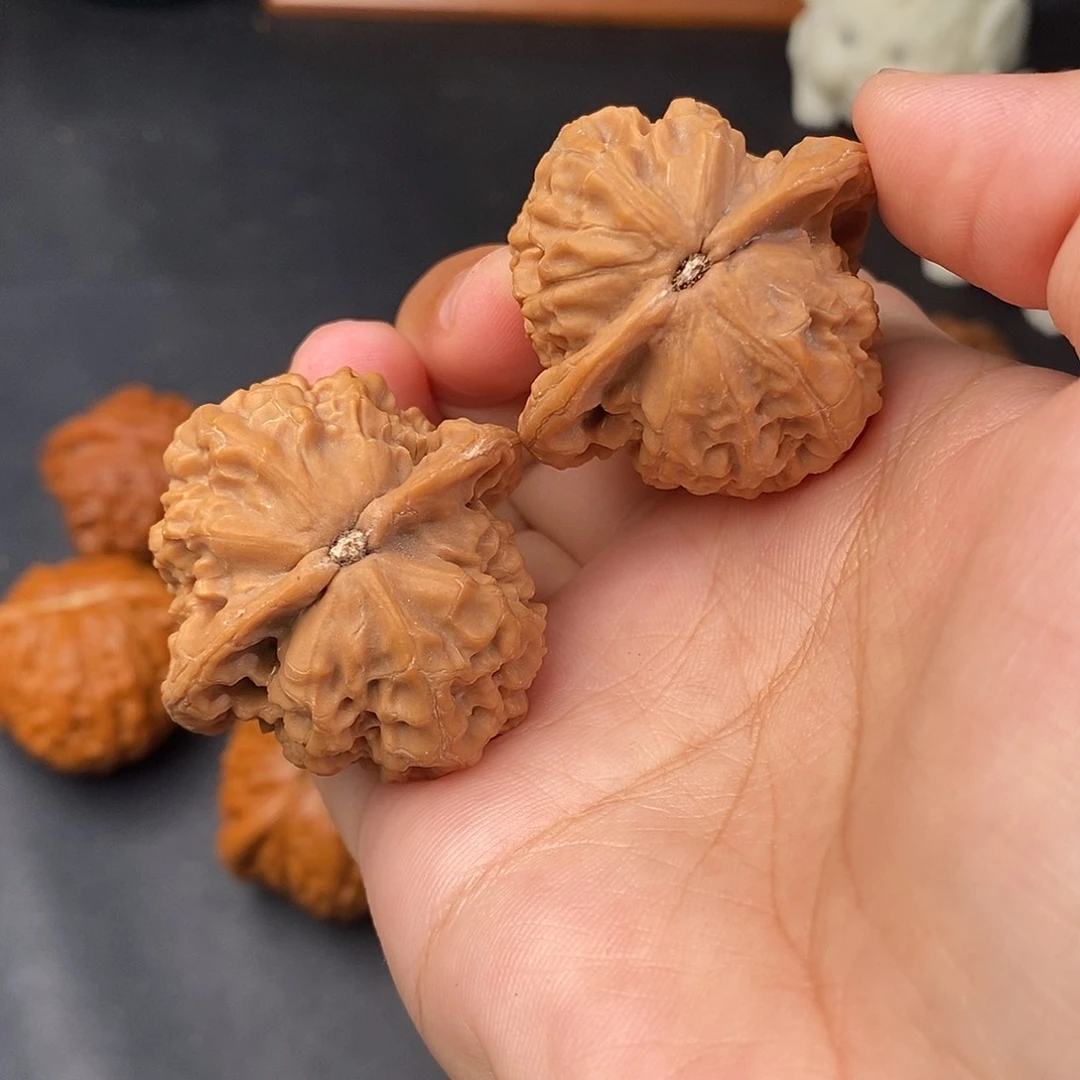 文玩核桃把件观音肚全品38