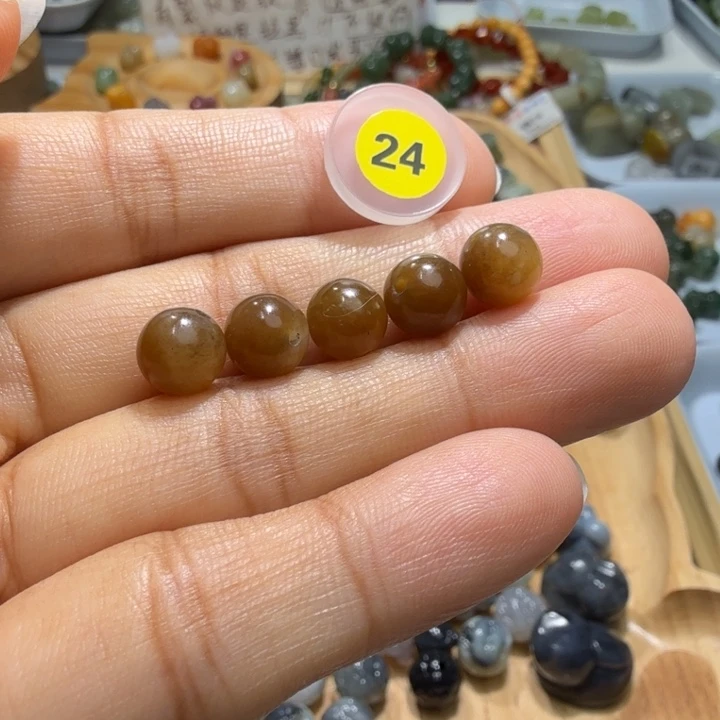 和田玉未镶嵌珠宝半成品