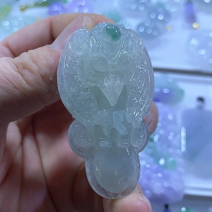 翡翠未镶嵌颈饰天然翡翠A货吊坠