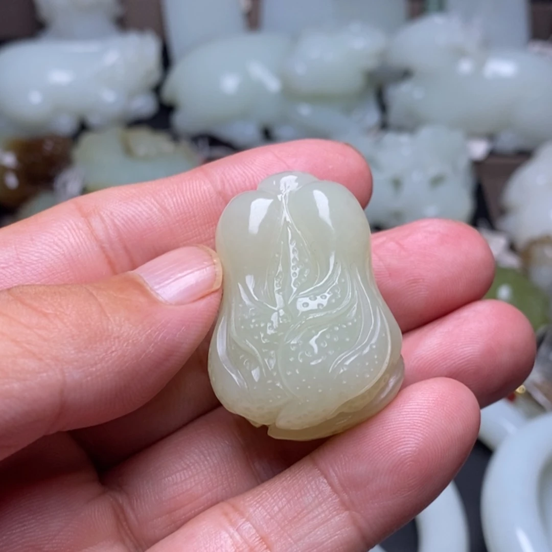 【闪购商品】颈饰未镶嵌和田玉