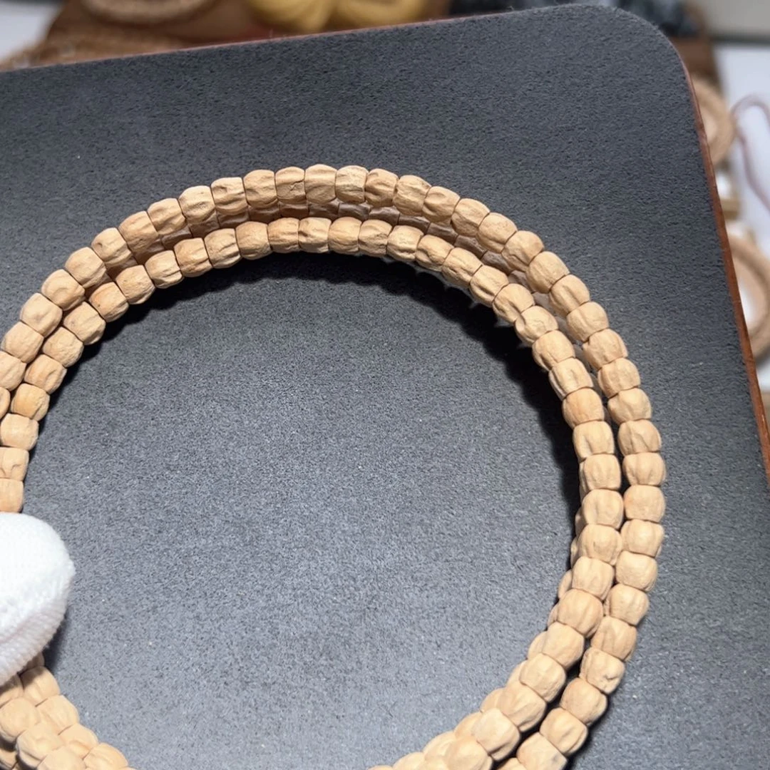 柏香籽/百香籽吊坠白****妈方块顺