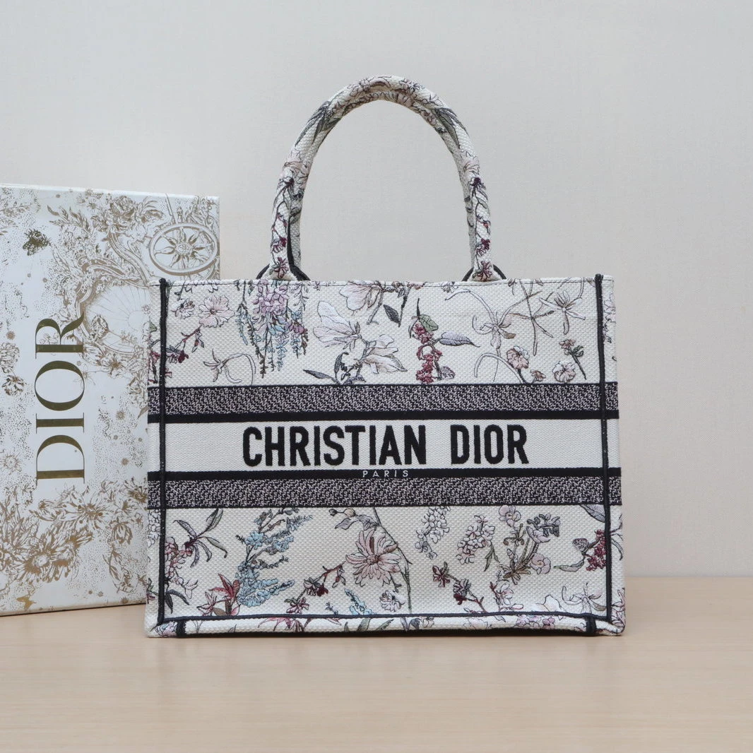 95新 DIOR/迪奥 【双双】Book Tote 中号 36 图案 帆布 2025