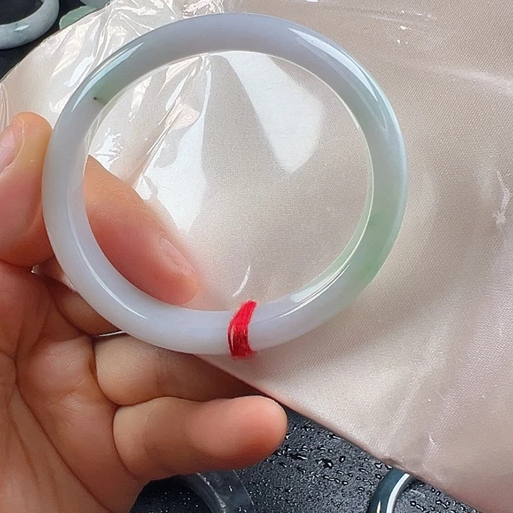 翡翠未镶嵌手镯贵妃手镯