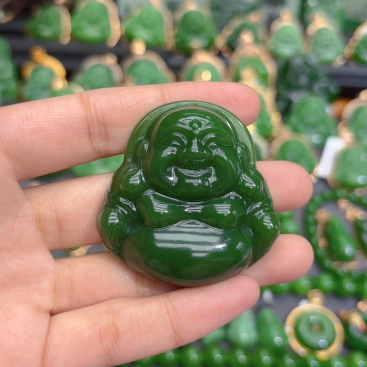 颈饰未镶嵌和田玉（碧玉）特价辣绿47m佛公编绳