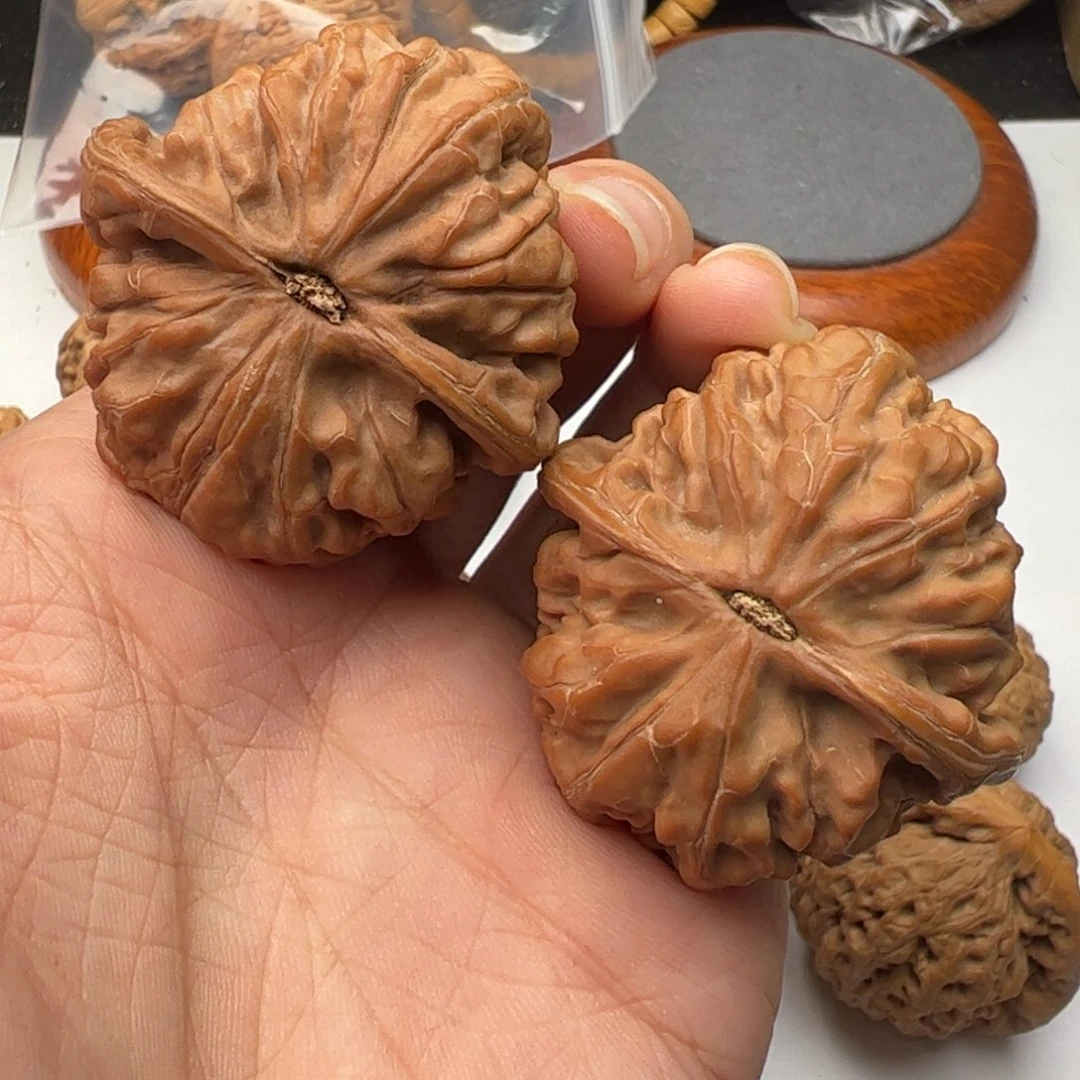 文玩核桃吊坠乡**夫凤凰台