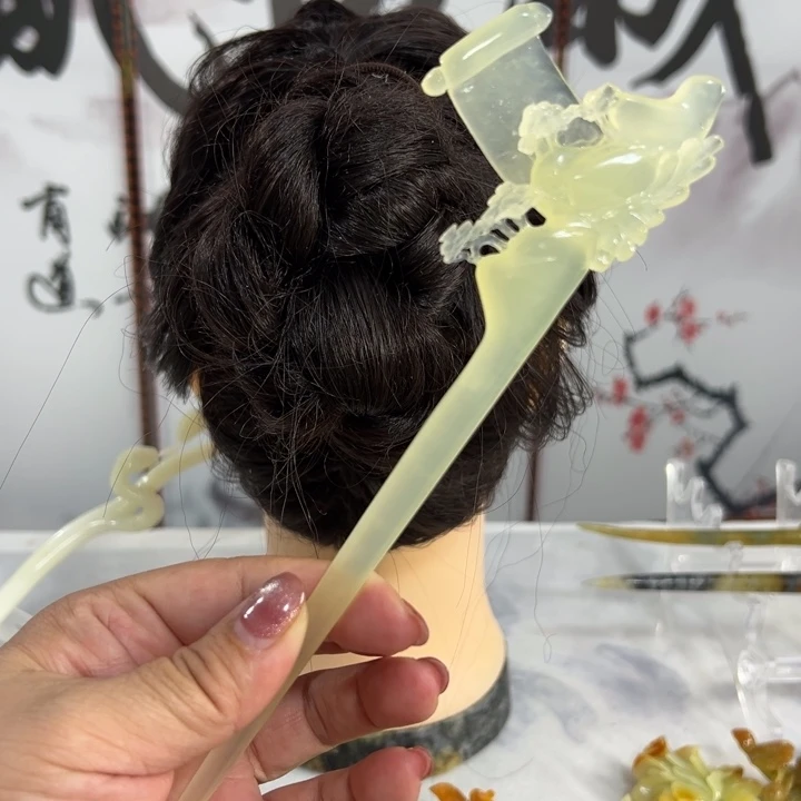 蛇纹石玉发饰未镶嵌琴**俗