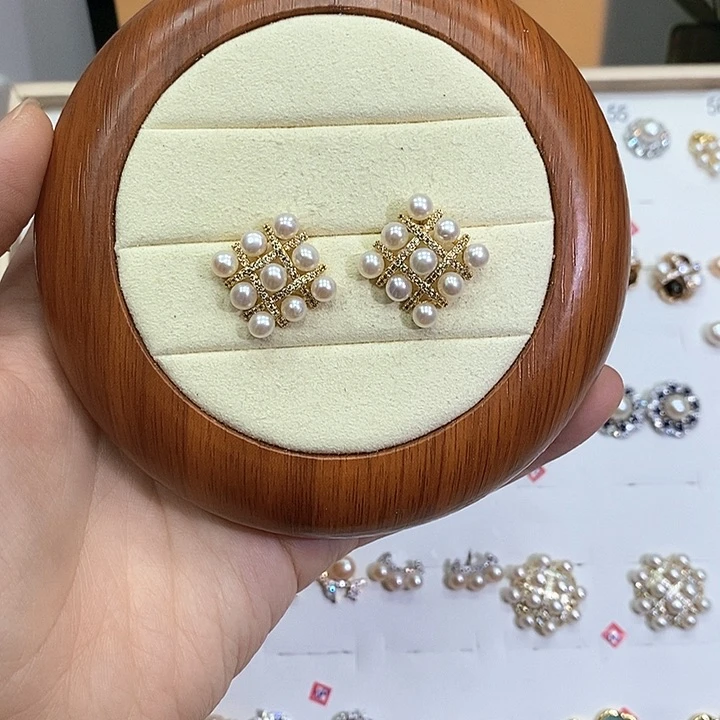 未镶嵌耳饰淡水珍珠