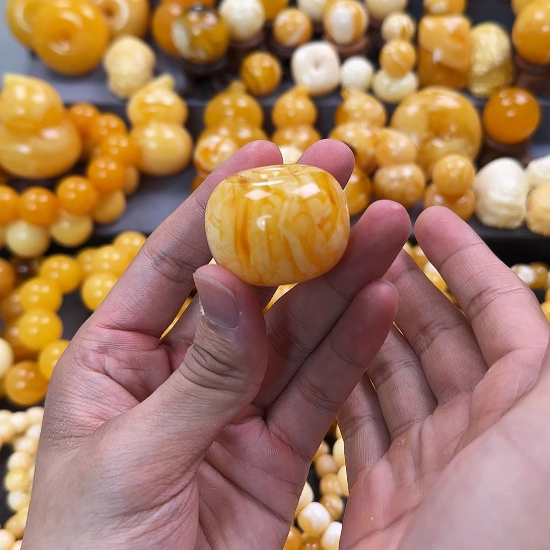 琥珀未镶嵌珠宝奇石