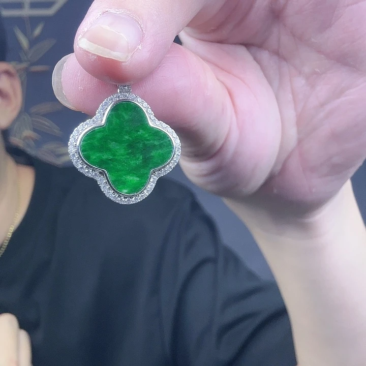 翡翠吊坠(不含链)银S925镶嵌特价 新年 有浅色