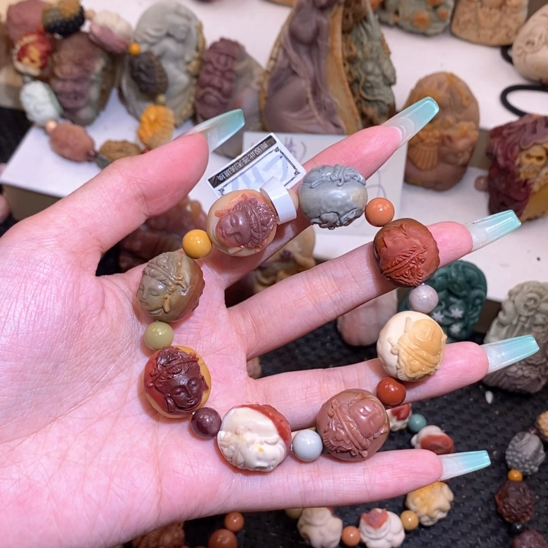 未镶嵌手串石英质玉（阿拉善玉）