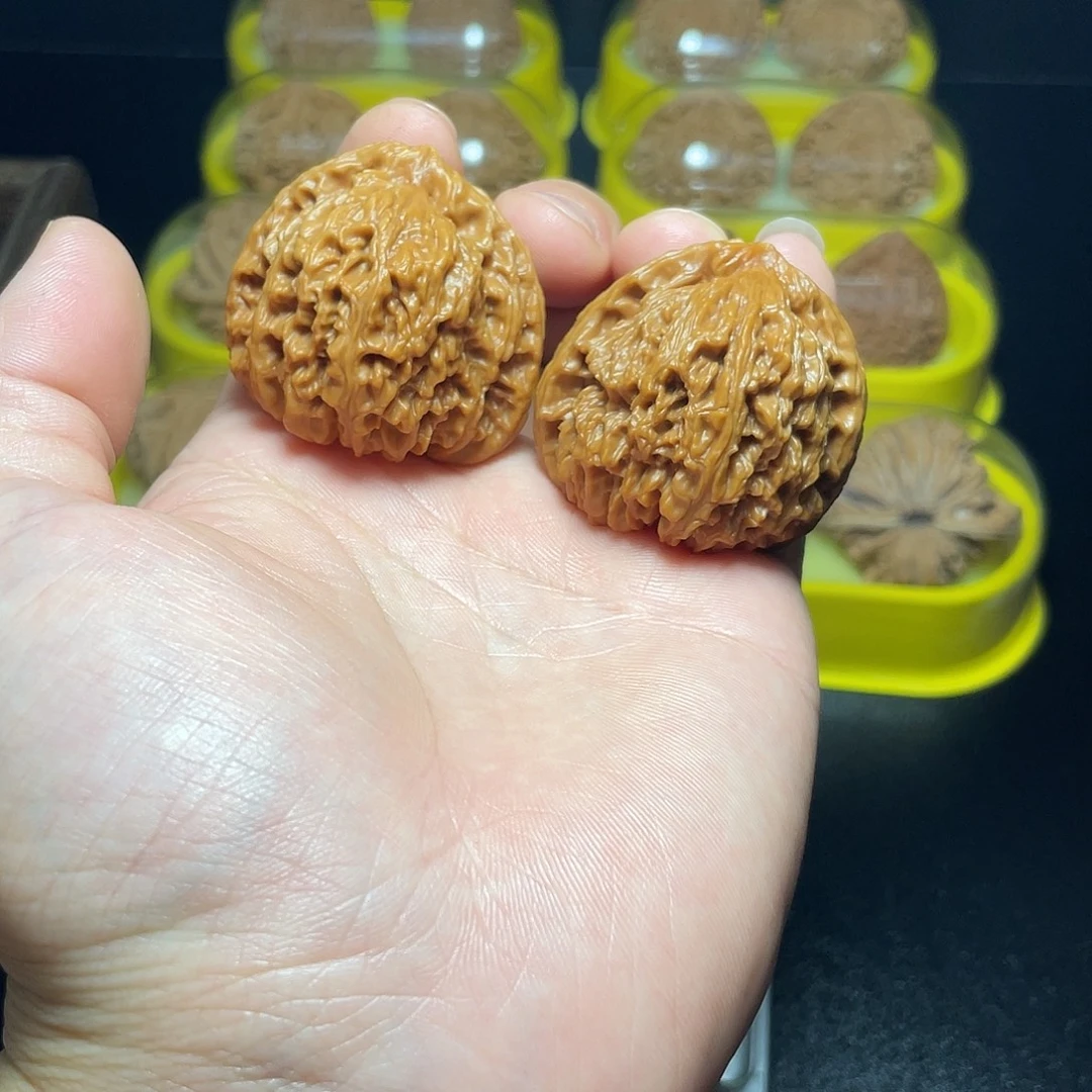 文玩核桃把件42尺南疆石