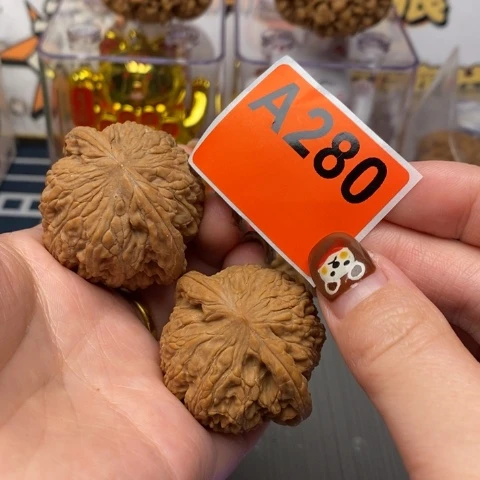 核桃42 绣球。    280