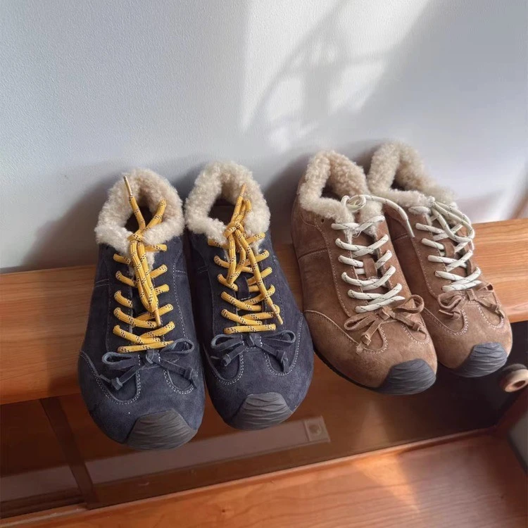 厚底真皮加绒保暖休闲鞋女2025冬季新款显瘦舒适软底运动鞋德训鞋