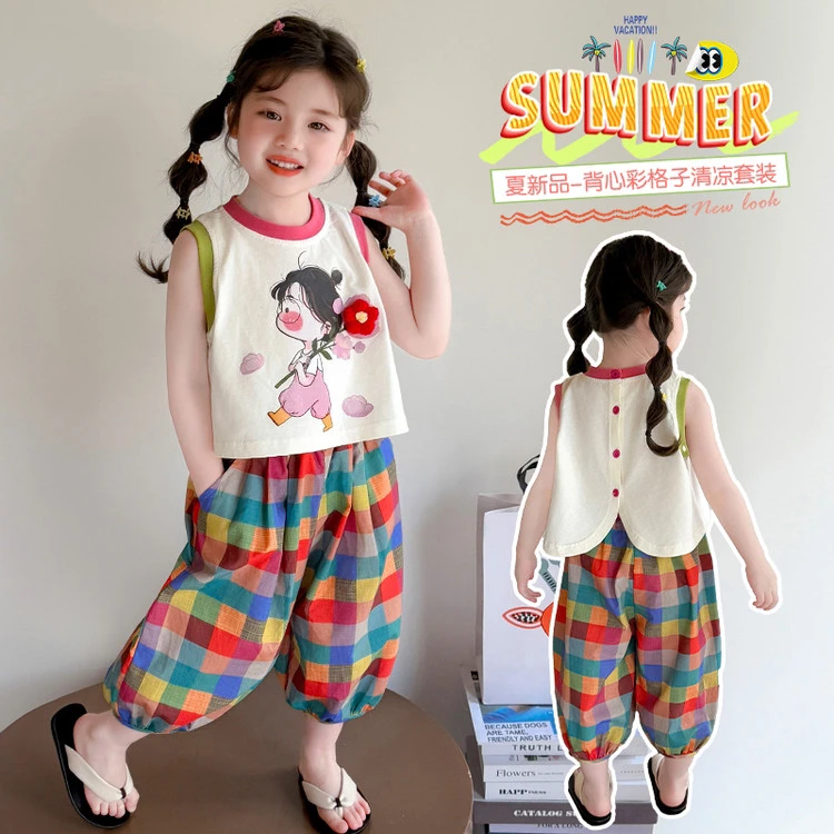 小女孩夏季新款背心套装甜美可爱立体花朵背心彩色格子裤两件套