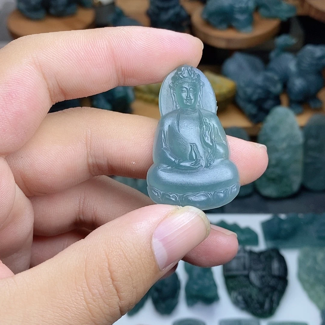 定制翡翠未镶嵌观音