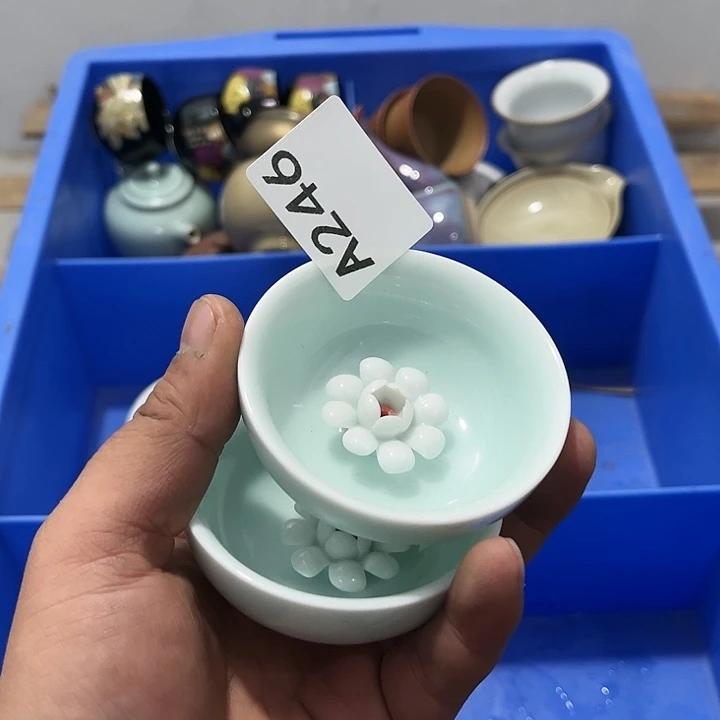 舟***月茶具默认微瑕瓷器、茶具、壶、摆件，介意勿拍