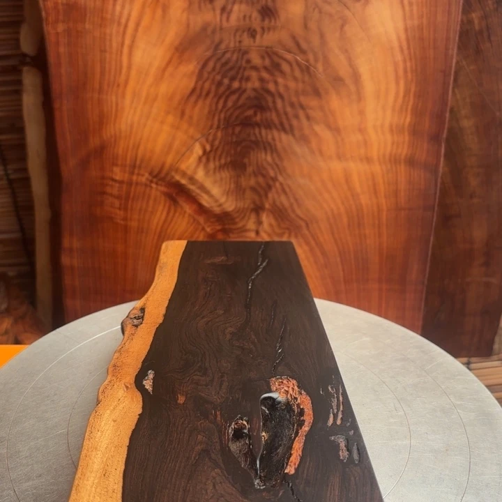 川***修大叶紫檀（黑酸枝木类）