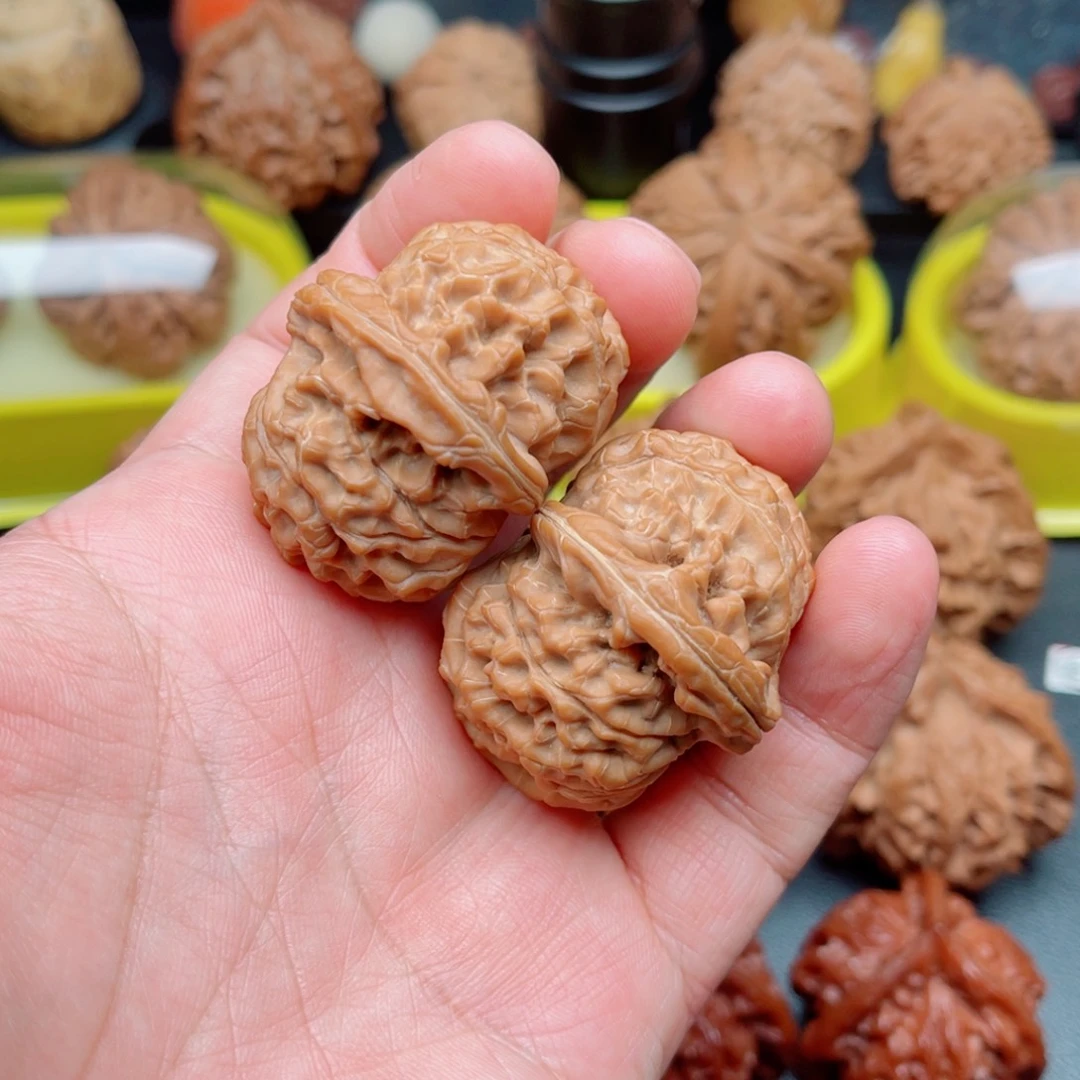 文玩核桃把件核王狮子头40×40×30