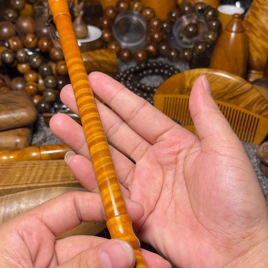 金丝楠满花纹毛笔
