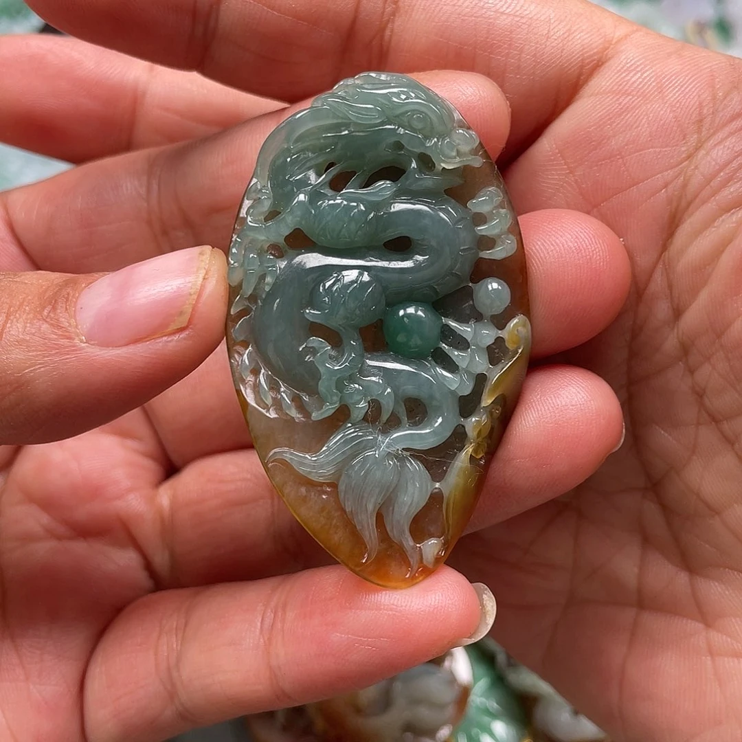 颈饰未镶嵌翡翠?****?