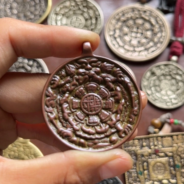 琉璃颈饰小*喜欢的朋友