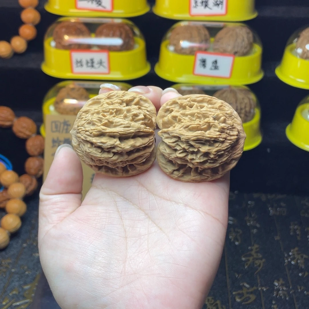 文玩核桃吊坠麦穗虎头43尺