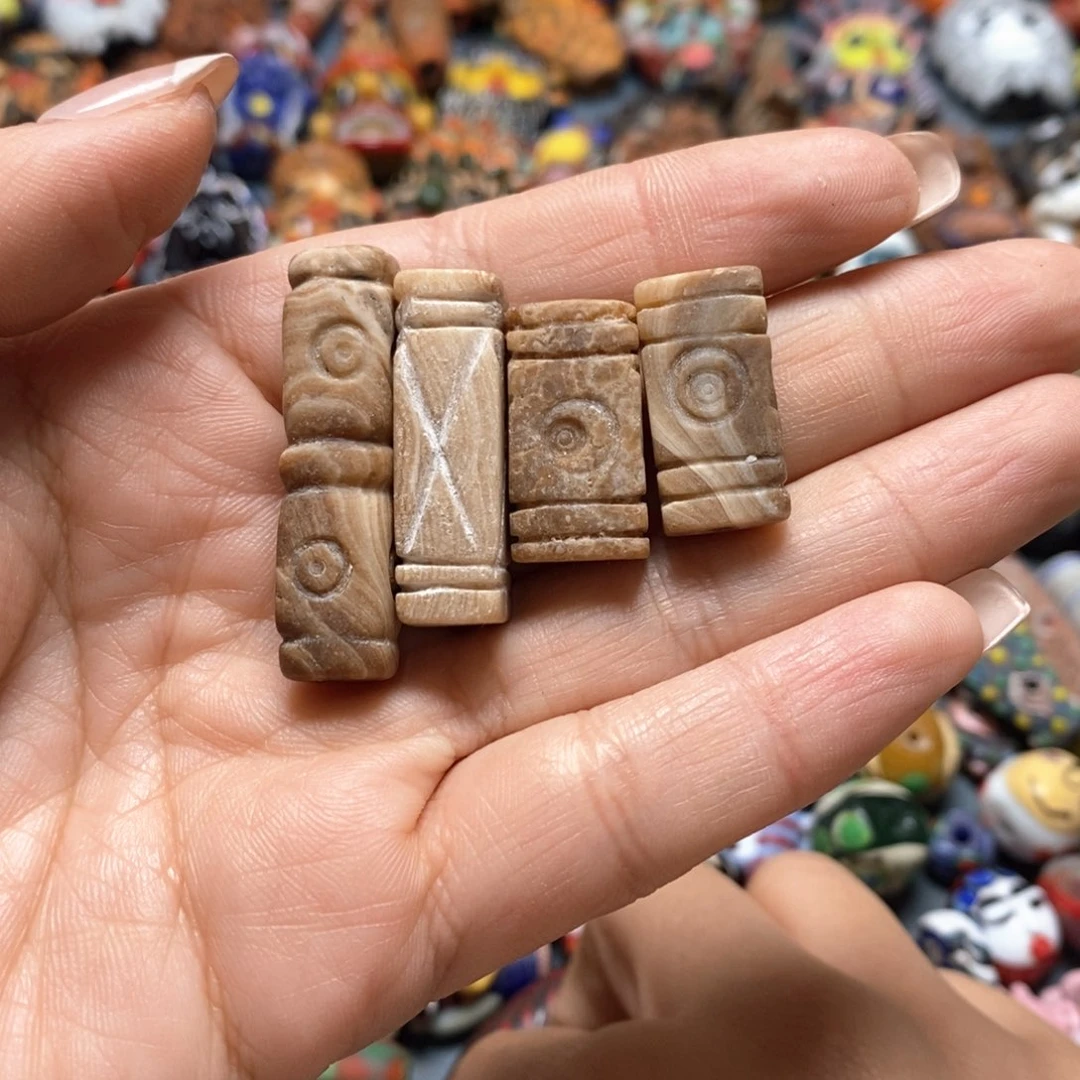 琉璃颈饰印度尼西亚配件四个