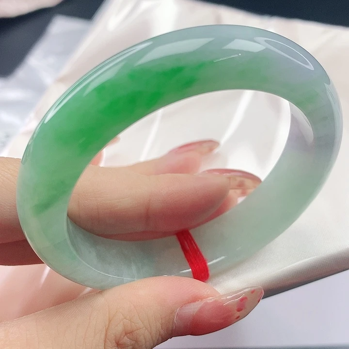 翡翠手镯未镶嵌，773