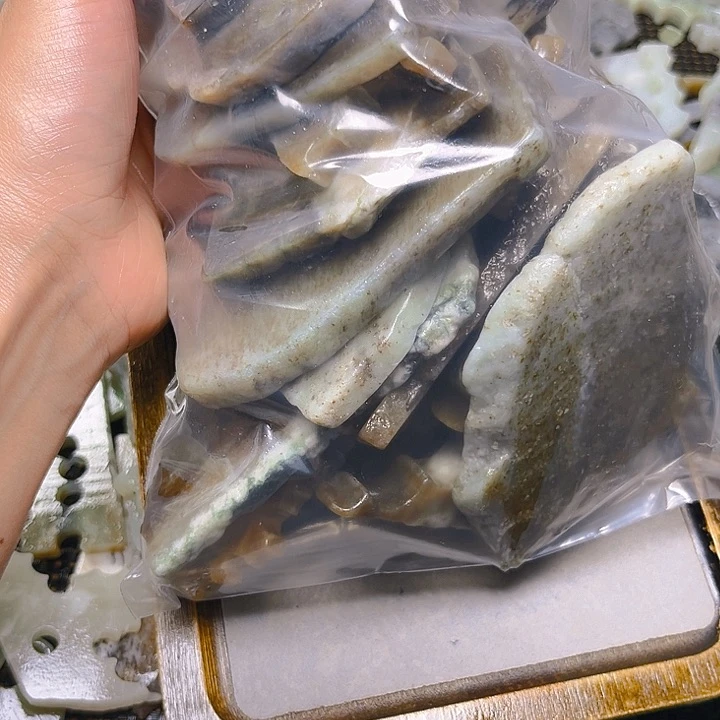 未镶嵌和田玉珠宝半成品?***哥